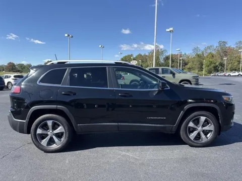 More photos of 2019 Jeep Cherokee Limited at Blackwell Kia, VA