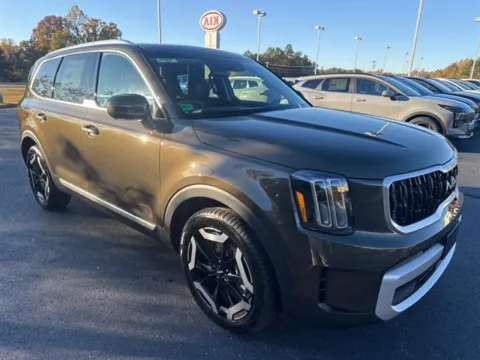 Green 2025 Kia Telluride EX for sale in Danville, VA