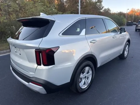 More photos of 2026 Kia Sorento 4DR FWD LX at Blackwell Kia, VA