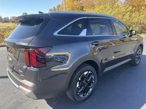 More photos of 2026 Kia Sorento S at Blackwell Kia, VA