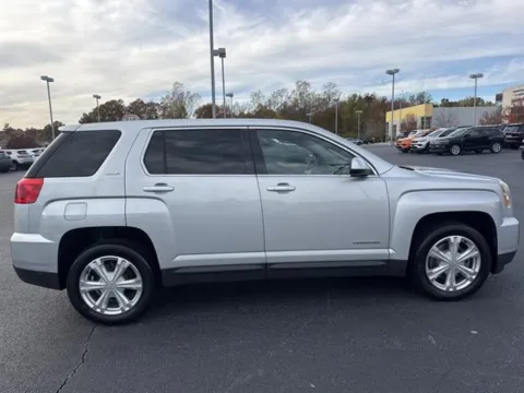More photos of 2017 GMC Terrain SLE-1 at Blackwell Kia, VA