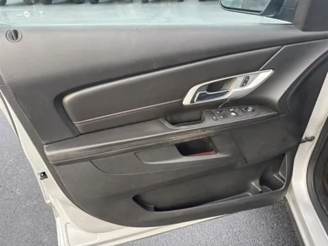 More photos of 2017 GMC Terrain SLE-1 at Blackwell Kia, VA