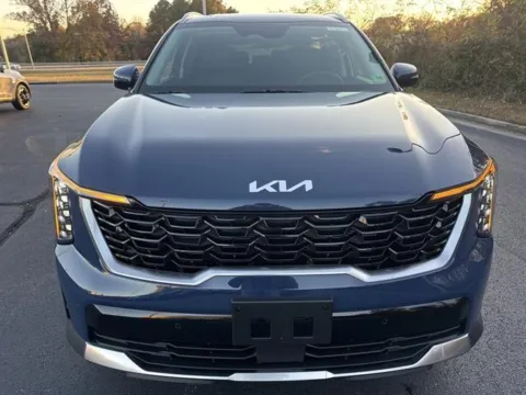 Photos of 2026 Kia Sorento S for sale in Danville, VA at Blackwell Kia