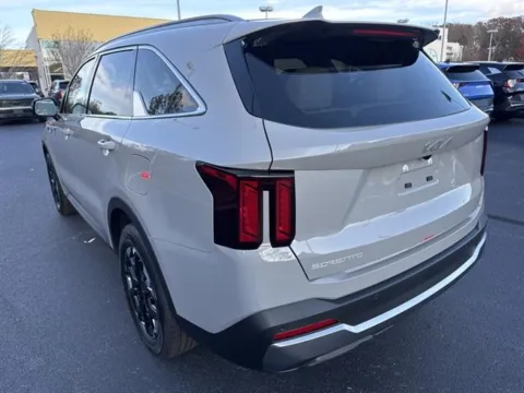 More photos of 2026 Kia Sorento S at Blackwell Kia, VA