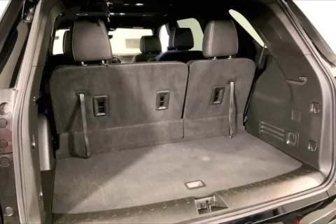 More photos of 2023 Chevrolet Traverse Premier at Cable Dahmer Chevrolet of Kansas City, MO