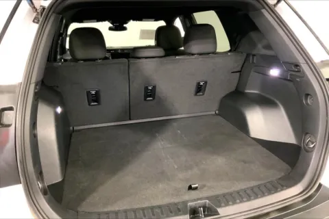 More photos of 2025 GMC Terrain Elevation at Cable Dahmer Chevrolet of Kansas City, MO