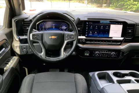 More photos of 2023 Chevrolet Silverado 1500 LT at Cable Dahmer Chevrolet of Kansas City, MO