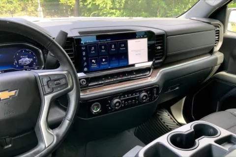 More photos of 2023 Chevrolet Silverado 1500 LT at Cable Dahmer Chevrolet of Kansas City, MO