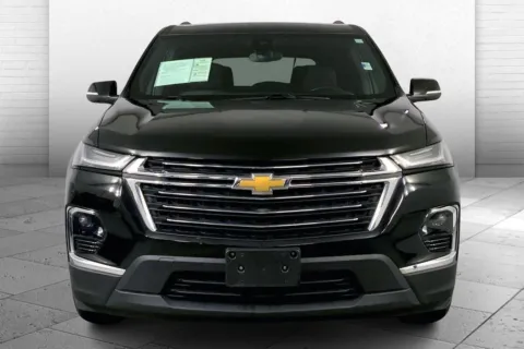 Photos of 2023 Chevrolet Traverse LT Cloth for sale in Kansas City, MO at Cable Dahmer Chevrolet of Kansas City