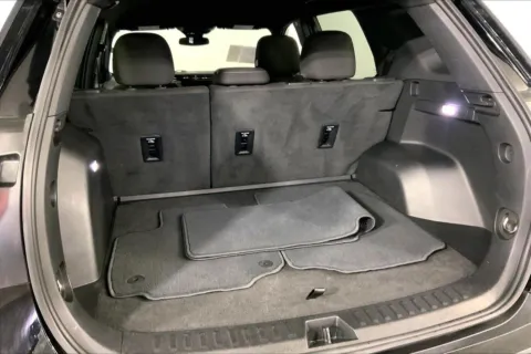 More photos of 2025 GMC Terrain Elevation at Cable Dahmer Chevrolet of Kansas City, MO