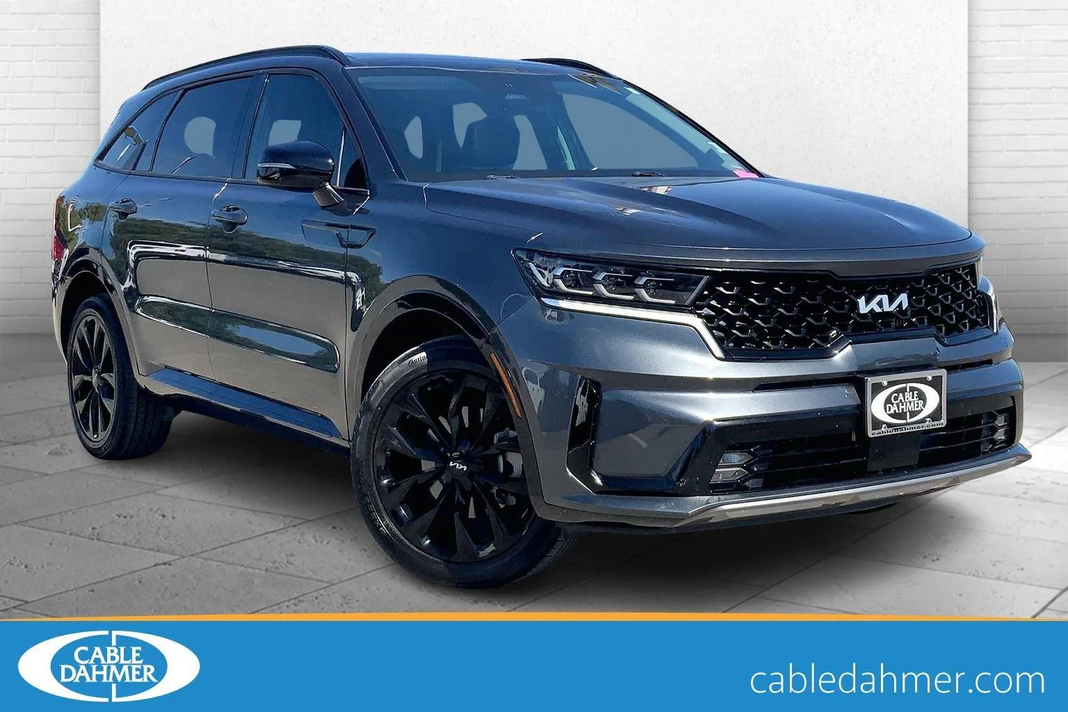 Gray 2023 Kia Sorento SX for sale in Kansas City, MO