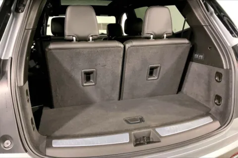 More photos of 2025 Cadillac XT6 Premium Luxury at Cable Dahmer Chevrolet of Kansas City, MO