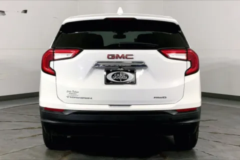Another view of 2024 GMC Terrain SLE for sale in Kansas City, MO at Cable Dahmer Chevrolet of Kansas City