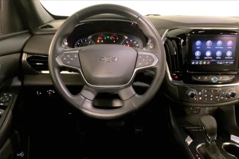 More photos of 2023 Chevrolet Traverse LT Cloth at Cable Dahmer Chevrolet of Kansas City, MO