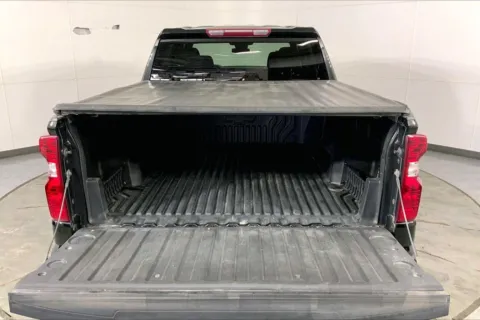 More photos of 2023 Chevrolet Silverado 1500 LT (2FL) at Cable Dahmer Chevrolet of Kansas City, MO