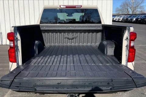 More photos of 2026 Chevrolet Silverado 1500 Custom Trail Boss at Cable Dahmer Chevrolet of Kansas City, MO