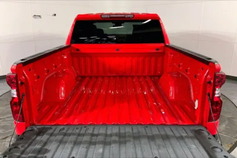 More photos of 2022 Chevrolet Silverado 1500 LT (2FL) at Cable Dahmer Chevrolet of Kansas City, MO