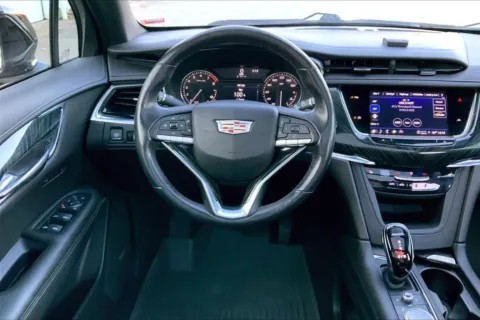 More photos of 2022 Cadillac XT6 Premium Luxury at Cable Dahmer Chevrolet of Kansas City, MO