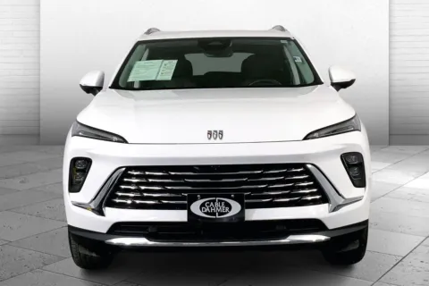 Photos of 2025 Buick Envision Preferred for sale in Kansas City, MO at Cable Dahmer Chevrolet of Kansas City