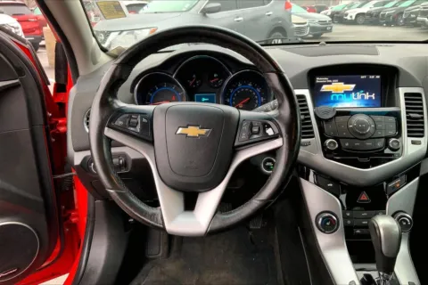 More photos of 2015 Chevrolet Cruze LTZ at Cable Dahmer Chevrolet of Kansas City, MO