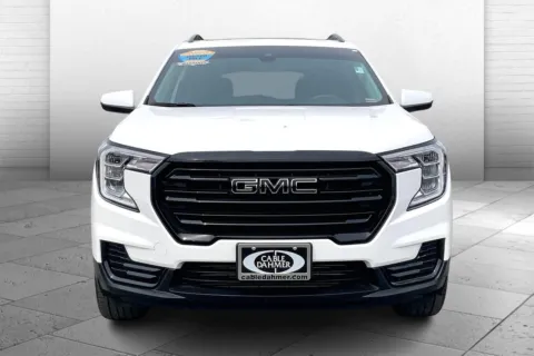 Photos of 2022 GMC Terrain SLE for sale in Kansas City, MO at Cable Dahmer Chevrolet of Kansas City