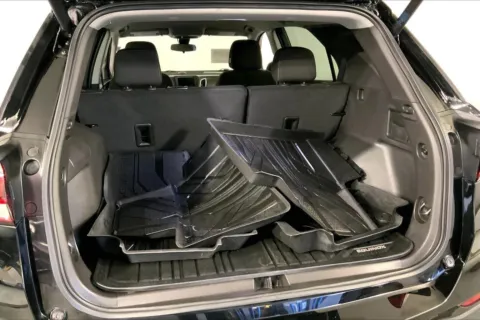 More photos of 2024 Chevrolet Equinox LT at Cable Dahmer Chevrolet of Kansas City, MO