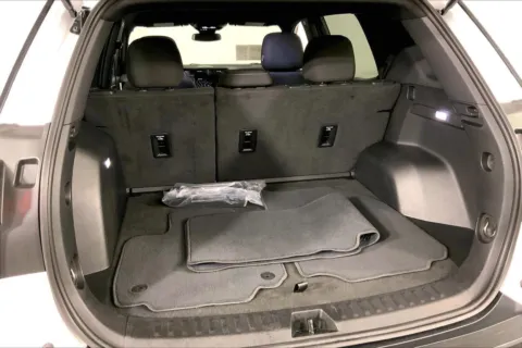 More photos of 2025 GMC Terrain Elevation at Cable Dahmer Chevrolet of Kansas City, MO