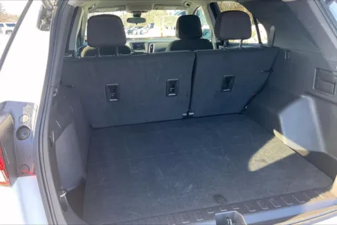 More photos of 2024 Chevrolet Equinox LT at Cable Dahmer Chevrolet of Kansas City, MO