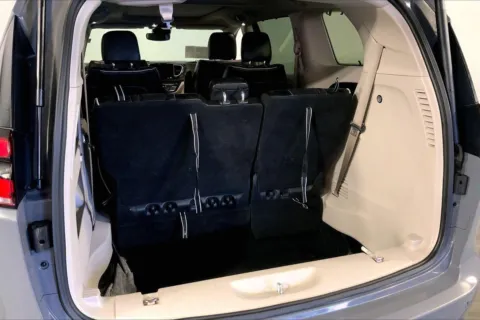 More photos of 2023 Chrysler Pacifica Limited at Cable Dahmer Chevrolet of Kansas City, MO