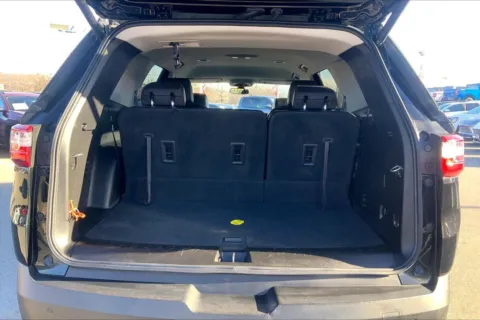 More photos of 2020 Chevrolet Traverse LT Leather at Cable Dahmer Chevrolet of Kansas City, MO