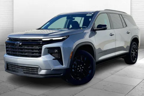 Photos of 2026 Chevrolet Traverse LT for sale in Kansas City, MO at Cable Dahmer Chevrolet of Kansas City