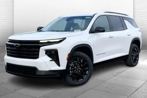 Photos of 2026 Chevrolet Traverse LT for sale in Kansas City, MO at Cable Dahmer Chevrolet of Kansas City