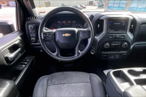 More photos of 2024 Chevrolet Silverado 2500 HD Custom at Cable Dahmer Chevrolet of Kansas City, MO