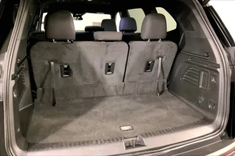 More photos of 2025 GMC Acadia Elevation at Cable Dahmer Chevrolet of Kansas City, MO