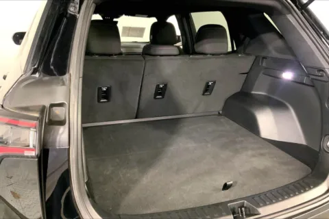 More photos of 2025 Chevrolet Equinox LT at Cable Dahmer Chevrolet of Kansas City, MO