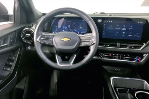 More photos of 2025 Chevrolet Equinox LT at Cable Dahmer Chevrolet of Kansas City, MO