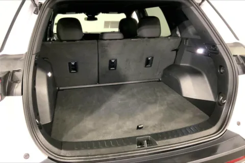 More photos of 2025 Chevrolet Equinox LT at Cable Dahmer Chevrolet of Kansas City, MO