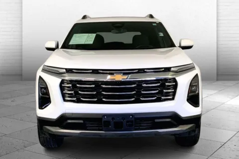 Photos of 2025 Chevrolet Equinox LT for sale in Kansas City, MO at Cable Dahmer Chevrolet of Kansas City