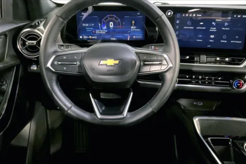 More photos of 2025 Chevrolet Equinox LT at Cable Dahmer Chevrolet of Kansas City, MO