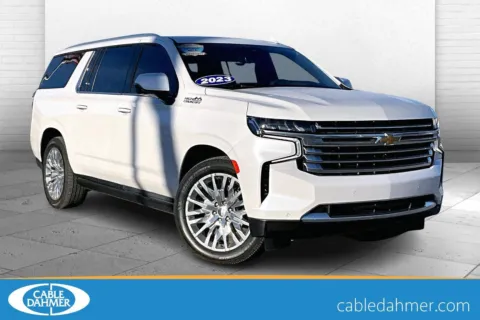 White 2023 Chevrolet Suburban High Country for sale in Kansas City, MO