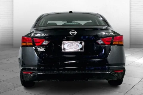 Another view of 2024 Nissan Altima 2.5 SV for sale in Kansas City, MO at Cable Dahmer Chevrolet of Kansas City