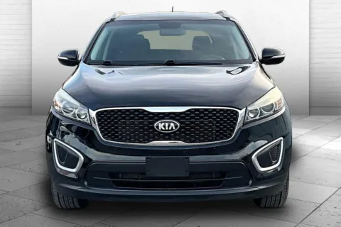 Photos of 2017 Kia Sorento LX for sale in Kansas City, MO at Cable Dahmer Chevrolet of Kansas City