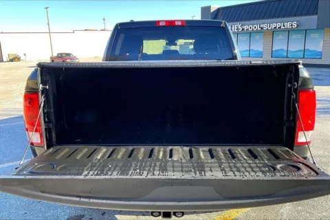 More photos of 2017 RAM 1500 Express at Cable Dahmer Chevrolet of Kansas City, MO