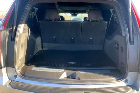 More photos of 2021 Cadillac Escalade ESV Sport Platinum at Cable Dahmer Chevrolet of Kansas City, MO