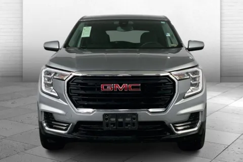 Photos of 2024 GMC Terrain SLE for sale in Kansas City, MO at Cable Dahmer Chevrolet of Kansas City