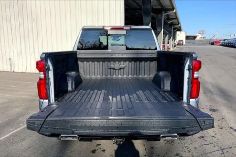 More photos of 2026 Chevrolet Silverado 1500 LT Trail Boss at Cable Dahmer Chevrolet of Kansas City, MO