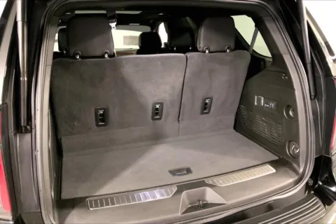 More photos of 2024 Chevrolet Tahoe High Country at Cable Dahmer Chevrolet of Kansas City, MO