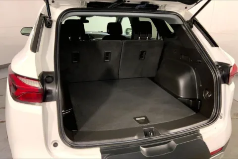 More photos of 2021 Chevrolet Blazer LT at Cable Dahmer Chevrolet of Kansas City, MO