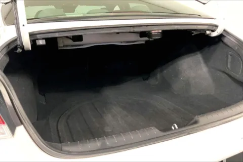 More photos of 2024 Hyundai Elantra Limited at Cable Dahmer Chevrolet of Kansas City, MO