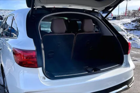 More photos of 2017 Acura MDX w/Technology Pkg at Cable Dahmer Chevrolet of Kansas City, MO